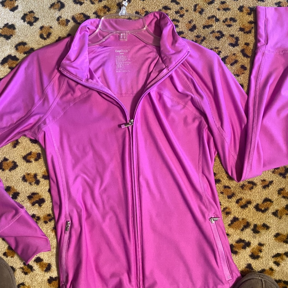 Gap Athletic Set - image 2